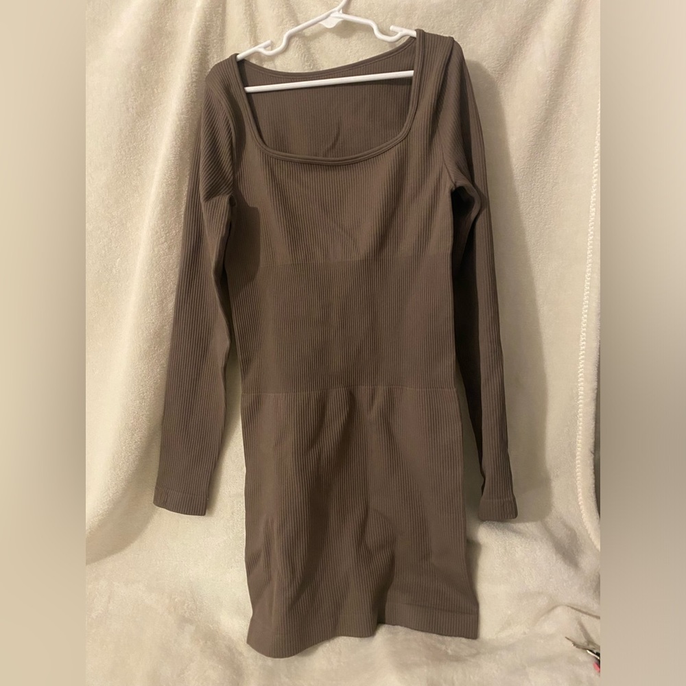 OQQ ribbed long sleeve square neck mini dress